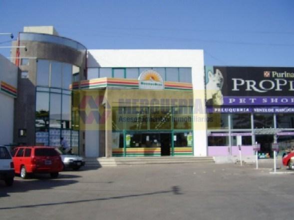 Local en Venta. 1049 m2. 1052 m2c