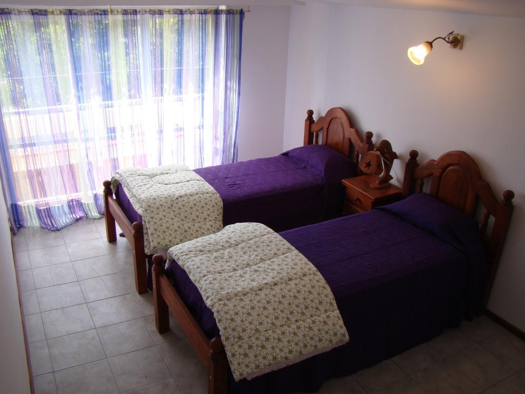 Excelente CASA 2 cuadras de la costa 5 dormitorios para 11 personas En Punta Mogotes zona A.C.A
