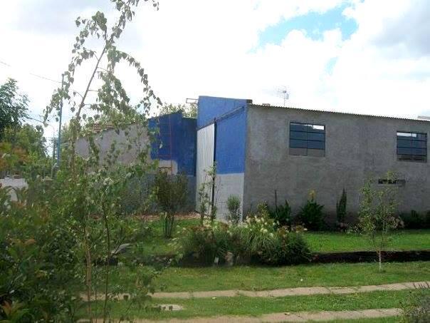 Alquilo Galpón en OTAMENDI, cuenta con de 90 m2 cub.. 100 m2. 90 m2c