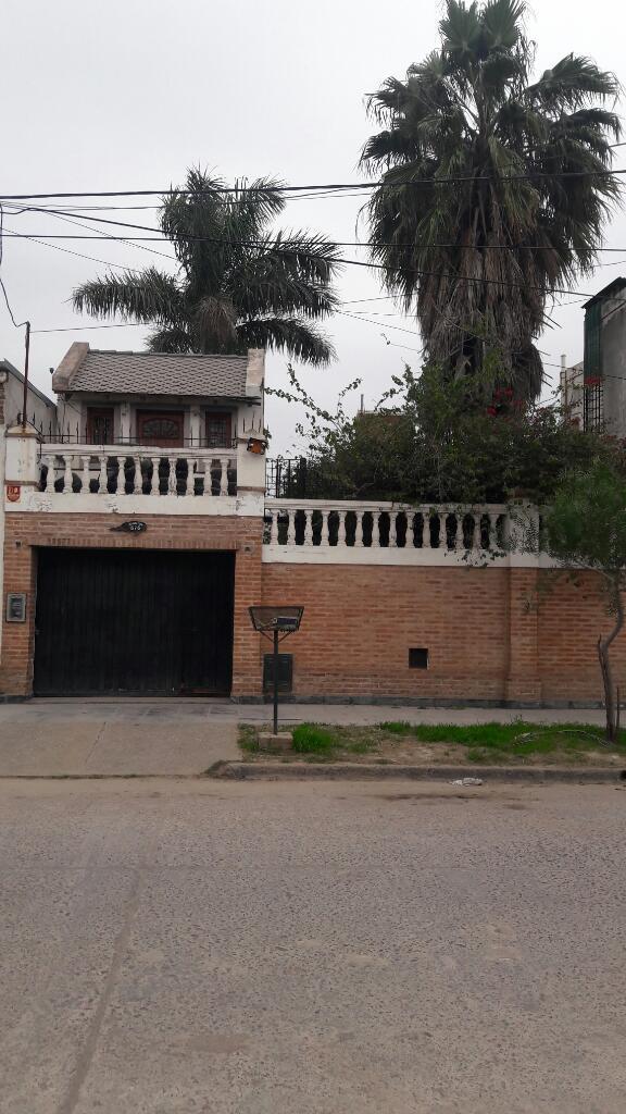 Vendo casa tipo recidencial...en zona barrio Tradicion..en Santiago del Estero