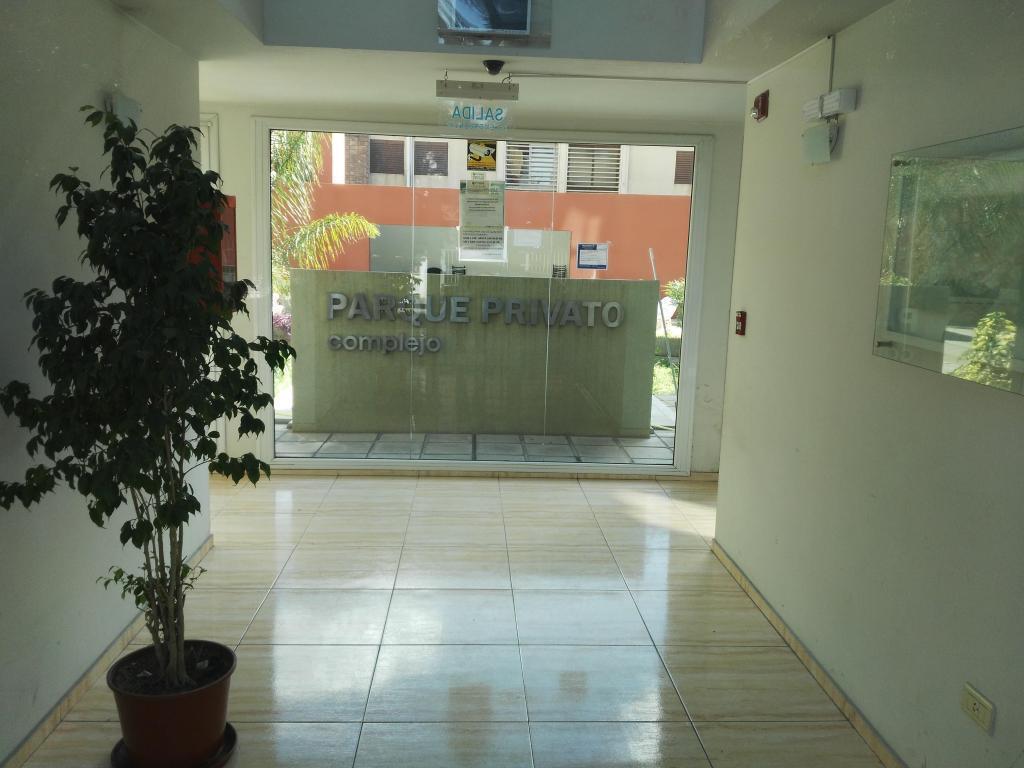 VENDO DPTO 1 DORMITORIO EN BARRIO PUEYRREDON, COMPLEJO CON PISCINA