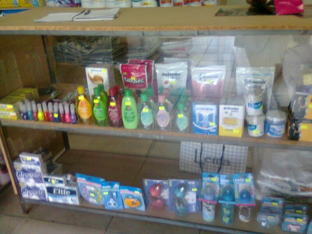 Exibidores y mostradores listo para abrir tu local