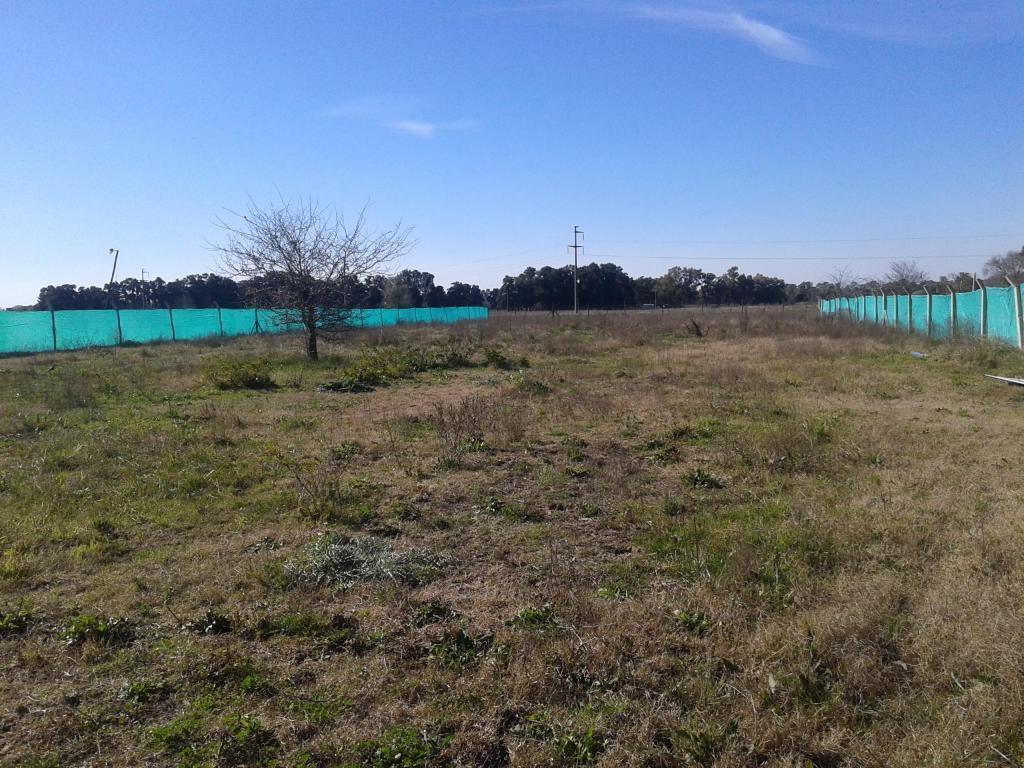 Vendo terreno en barrio Los Campitos Levene,