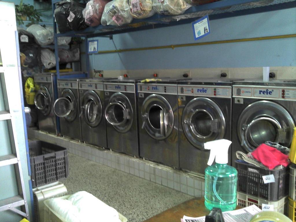 Vendo fondo de comercio lavadero de ropa