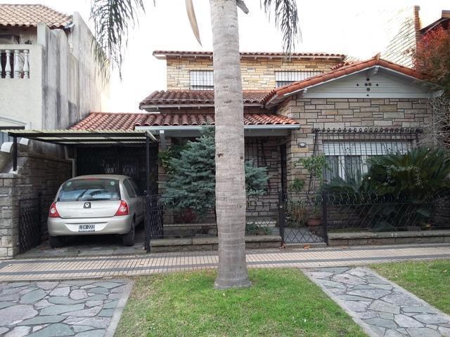 Casa en Venta en Castelar, U$S 220000