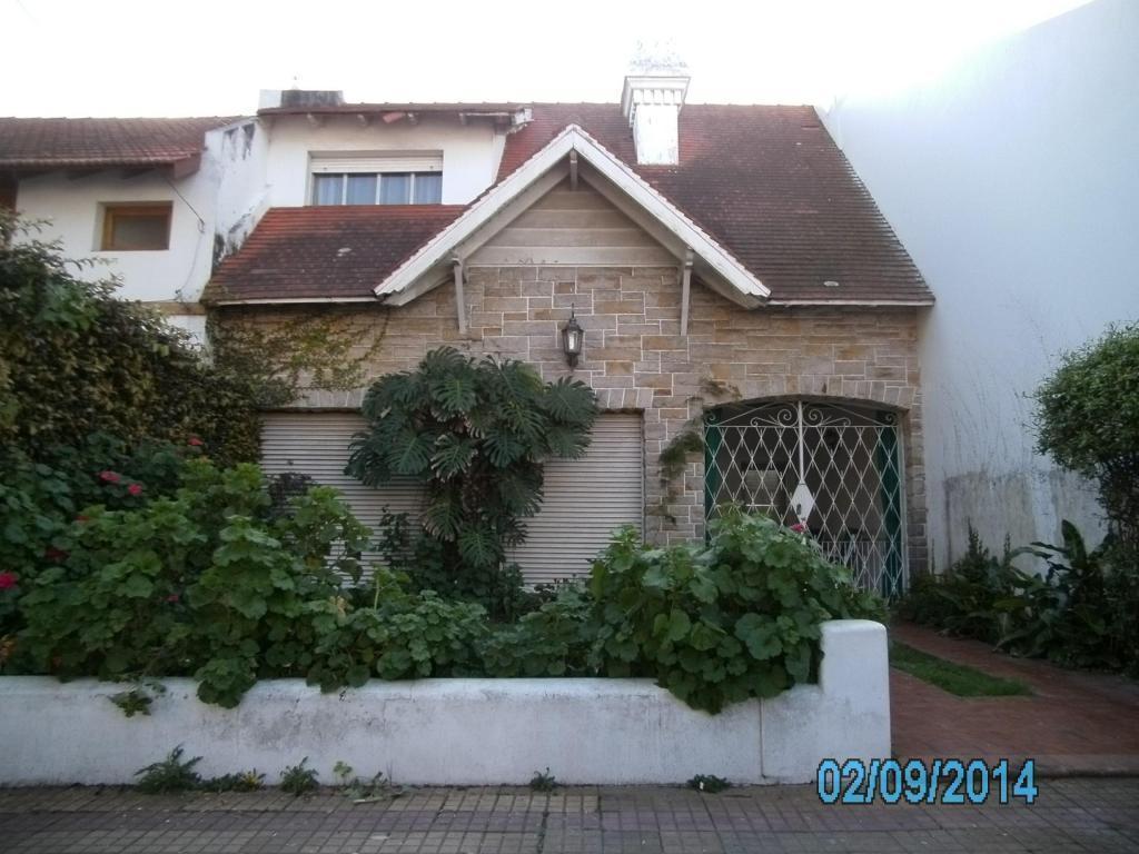 vendo casa en La Plata zona 6 y 34