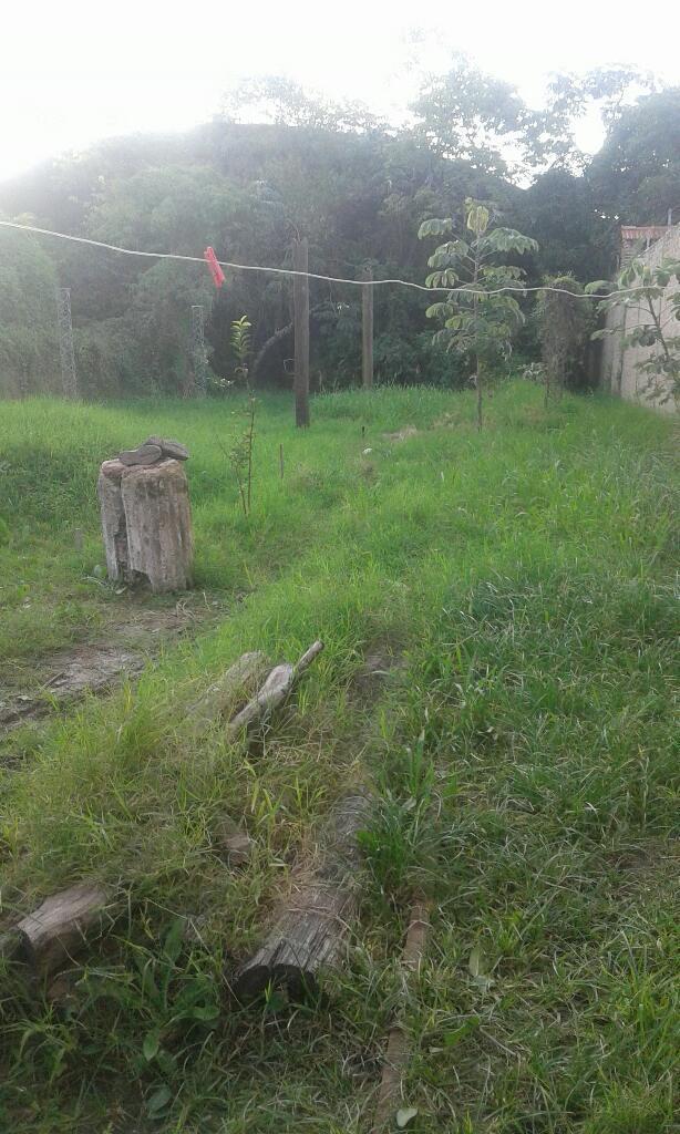 Vendo terreno en barrio Liborsi a dos cuadras de la cuenca del Plata