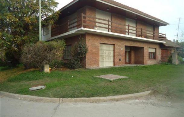 Venta Casa Chalet 5 Ambientes CONSTITUCION