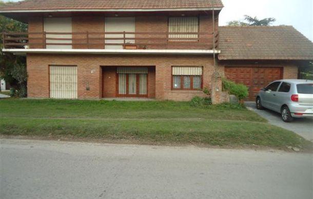 Venta Casa Chalet 5 Ambientes CONSTITUCION