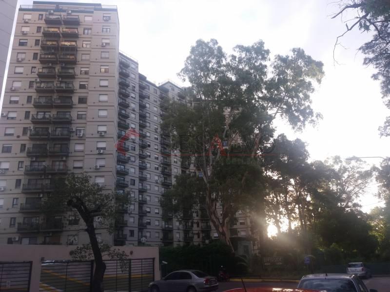Barrio Cerrado Riverside Towers 4 ambientes con Cochera