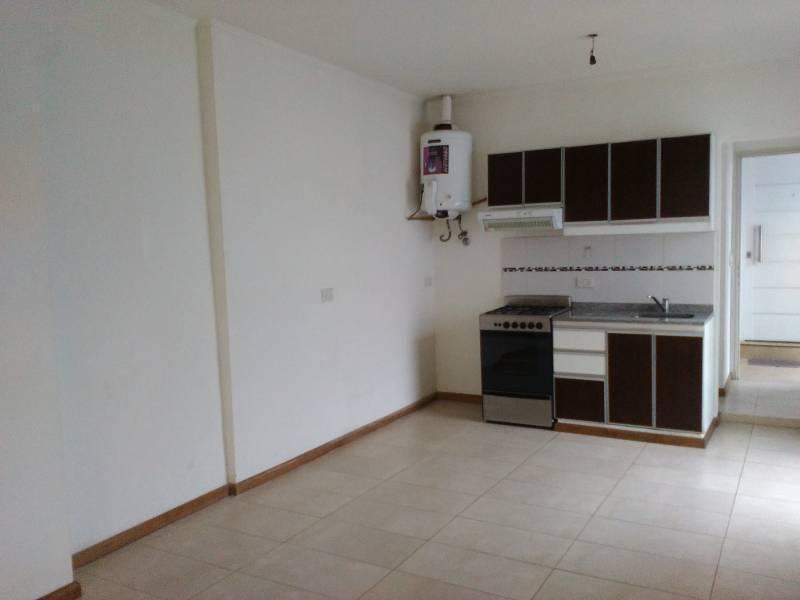 Tipo Casa 2 Amb. Frente C/Balcon Condarco al 4200