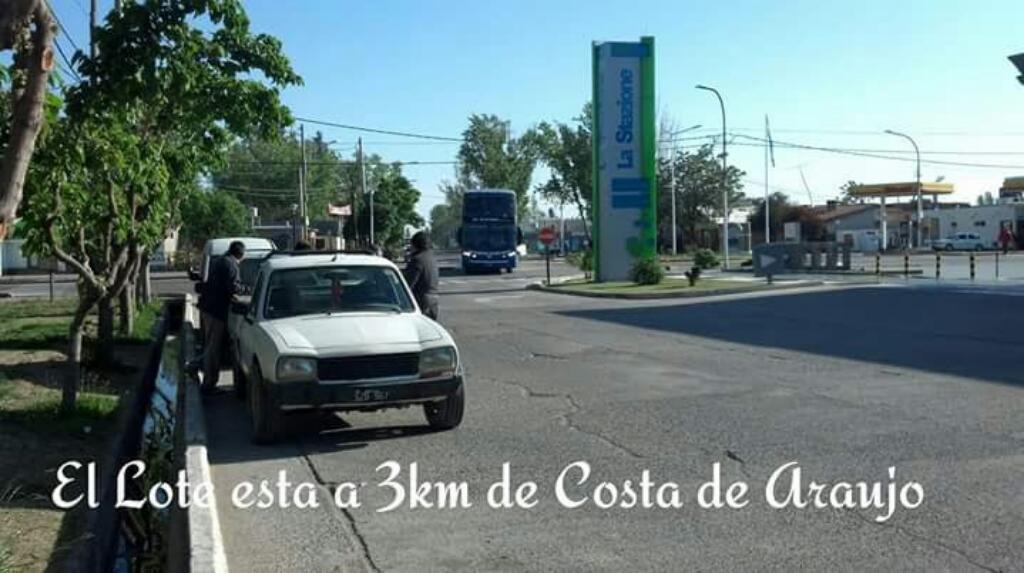 Vendo Lote 2500m2 con Adelantos Y Servicios sobre La Ruta 34 en Costa de Araujo