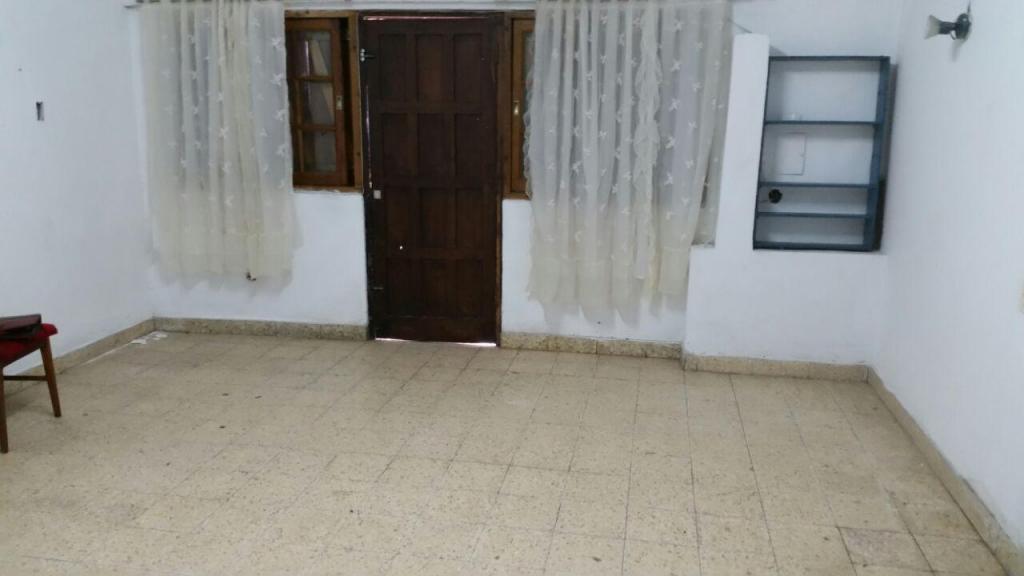 Local en Alquiler en ,  $ 3500