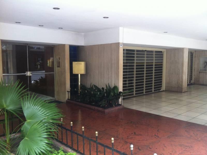 Anchorena y Santa Fe: Venta de cochera. Barrio Norte