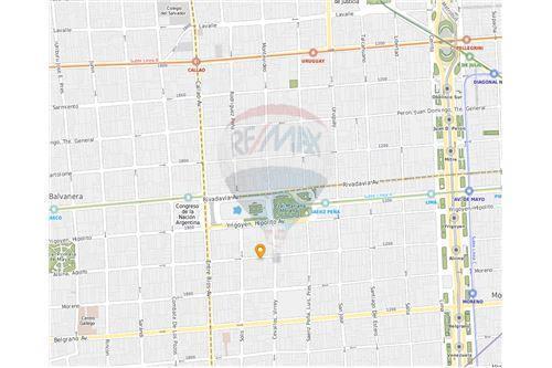 Imperdible Cochera Fija Cubierta en Congreso