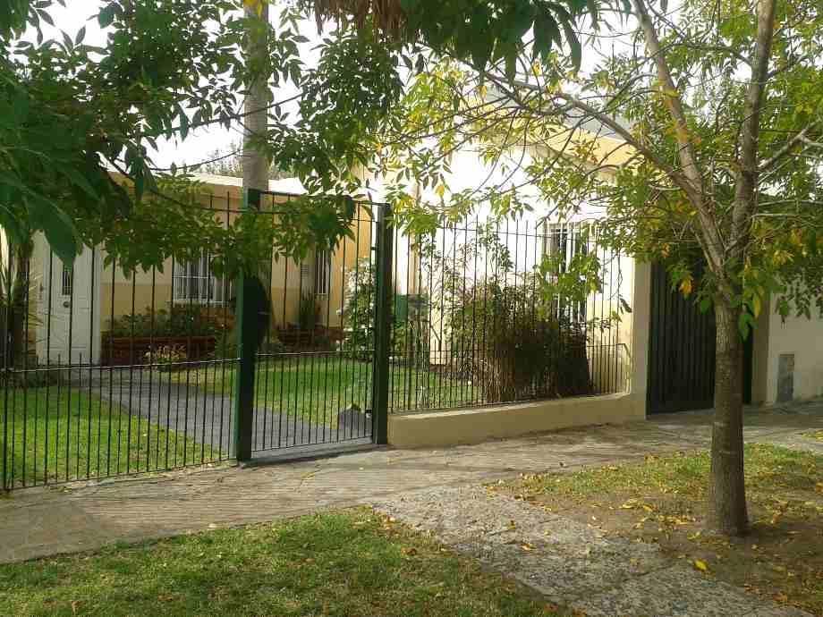 Casa en venta en Ituzaingo Norte 78GH