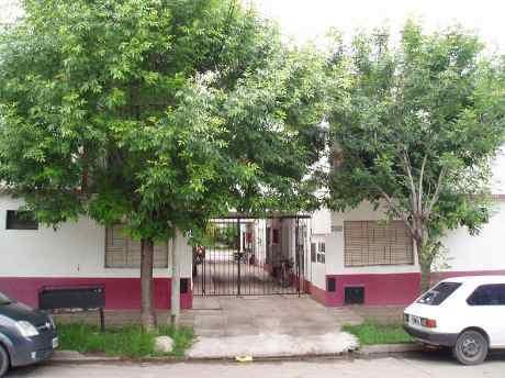 Casa PH en venta en Ituzaingo Norte 1MT3K