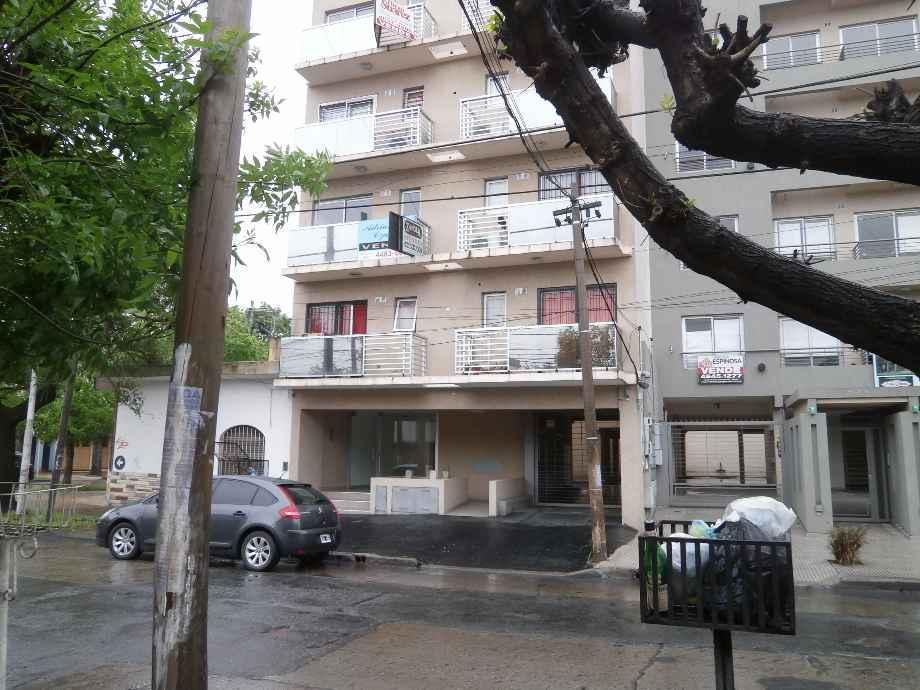 Departamento en venta en Moron Sur 2QJC