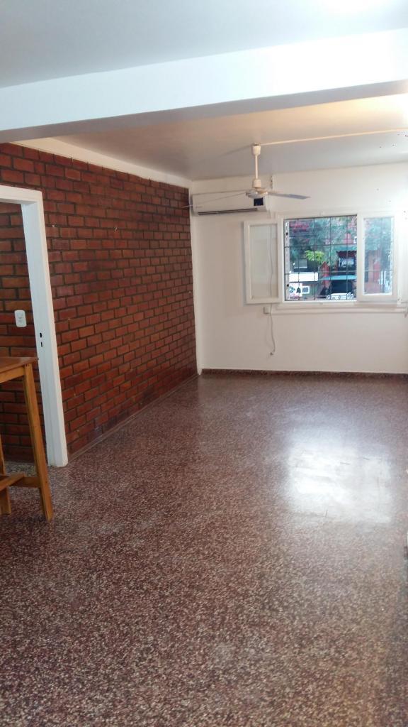 Vendo Departamento 3 dor. sobre av Rademacher