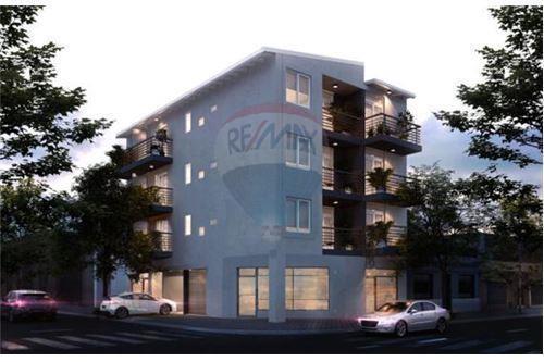 Cochera en Planta Baja en Construccion