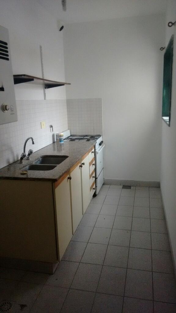 Alquiló dpto de 2 dormitorios