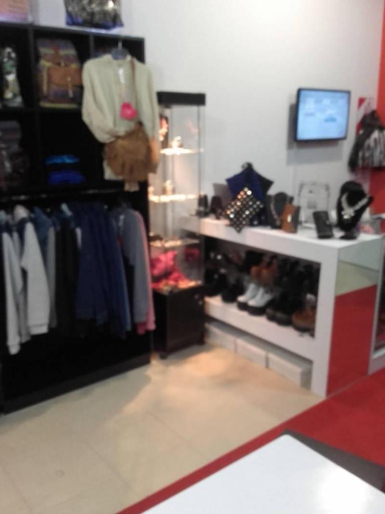 BOUTIQUE LOCAL INSTALADO FRANQUICIA RAGGAE JEANS