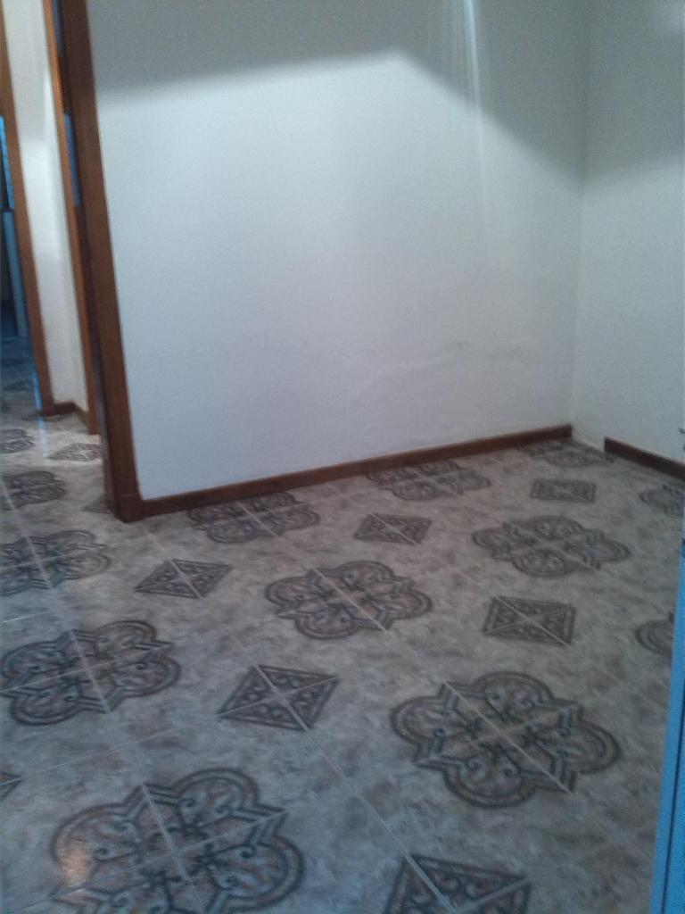 483 Y 21 CASA 10X40 2 DORMS, COCH / DOBLE / PARQUE ... U$S CONSULTENOS