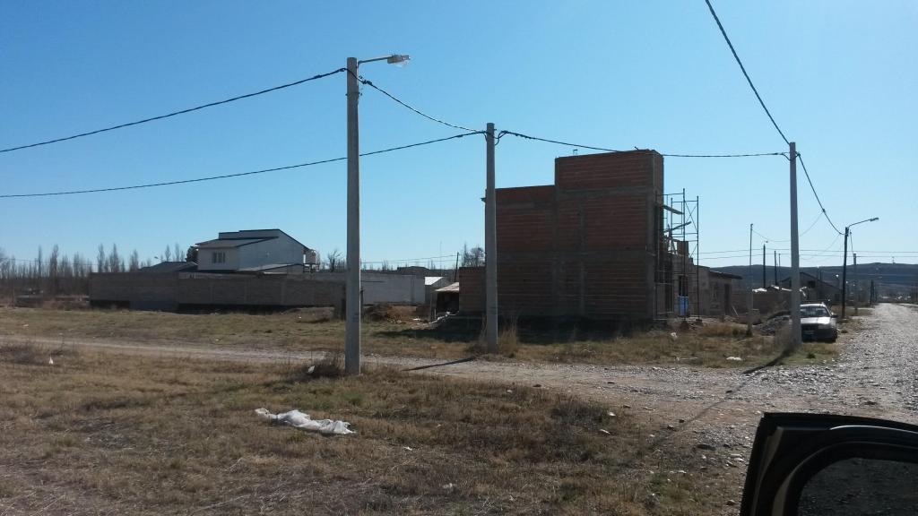 LOTE EN VENTA, BARRIO LA CASONA DE PLOTTIER