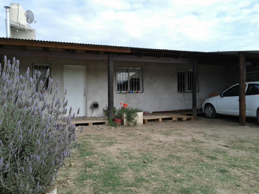 Dueño vende casa en barrio ombu. Muy buena ubicacion a 5 minutos del centro y UNRC