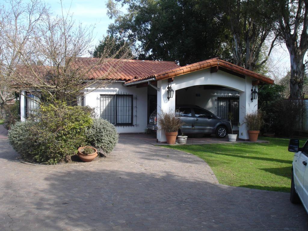 Casa en Venta Acc. OESTE servicios zona residencial exclusiva en , , Buenos Aires