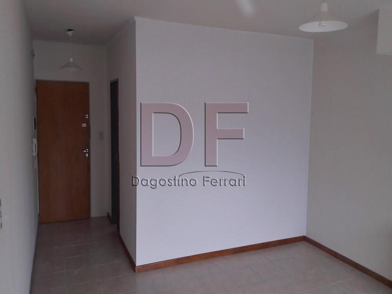 Alquiler Departamento 1 Dormitorio / Rioja 4124