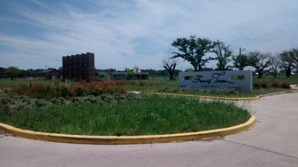 terrenos FUNES TOWN POSESION INMEDIATA 407M2 EXCELENTE PRECIO