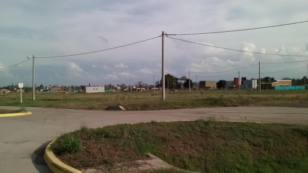 terrenos FUNES TOWN POSESION INMEDIATA 407M2 EXCELENTE PRECIO