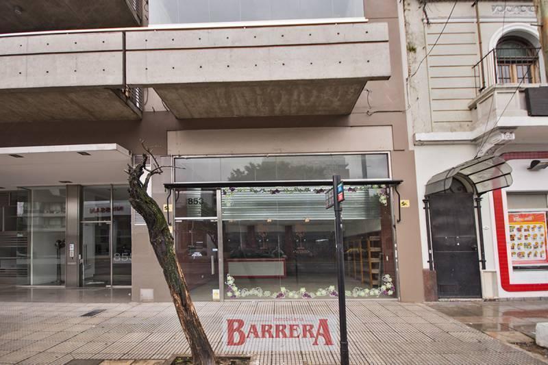 Local sobre Alv. Thomas 800