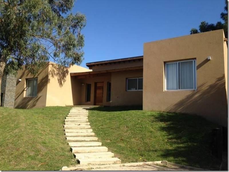 Casa a la venta en Area Deportiva