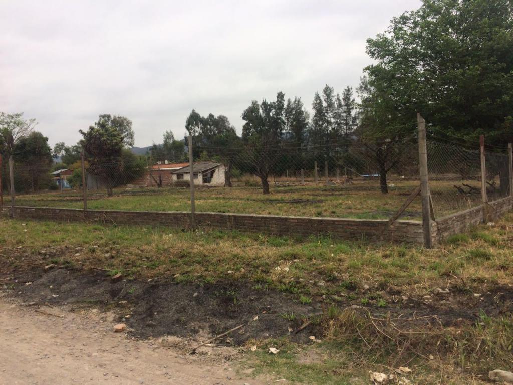 Particular Vende Terreno en San Luis Esquina a 1 Cuadra de la ruta 51