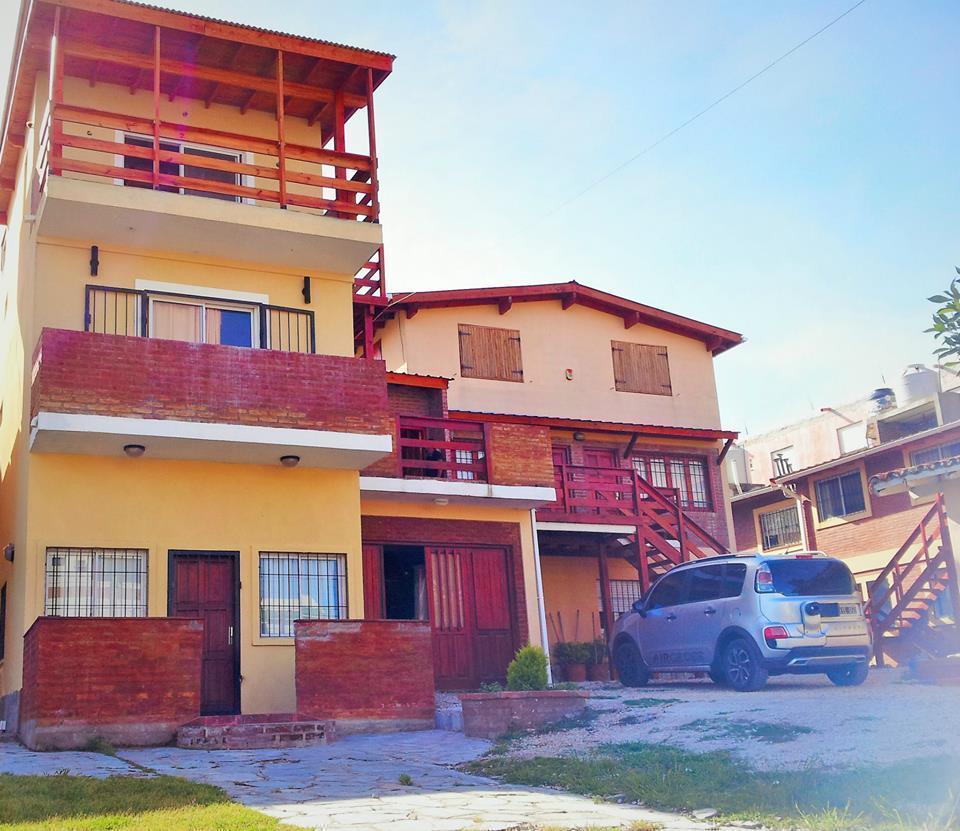 ALQUILO DUPLEX PARA JOVENES Y FAMILIAS A UNA CUADRA DE EL MAR y 8 DE LA PEATONAL