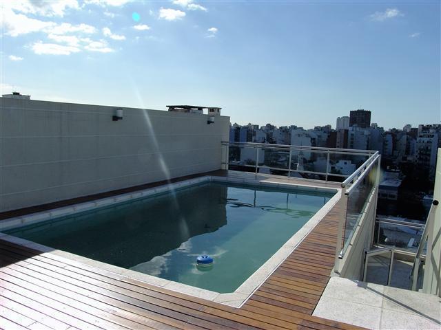 Excelente monoambiente con balcón y amenities