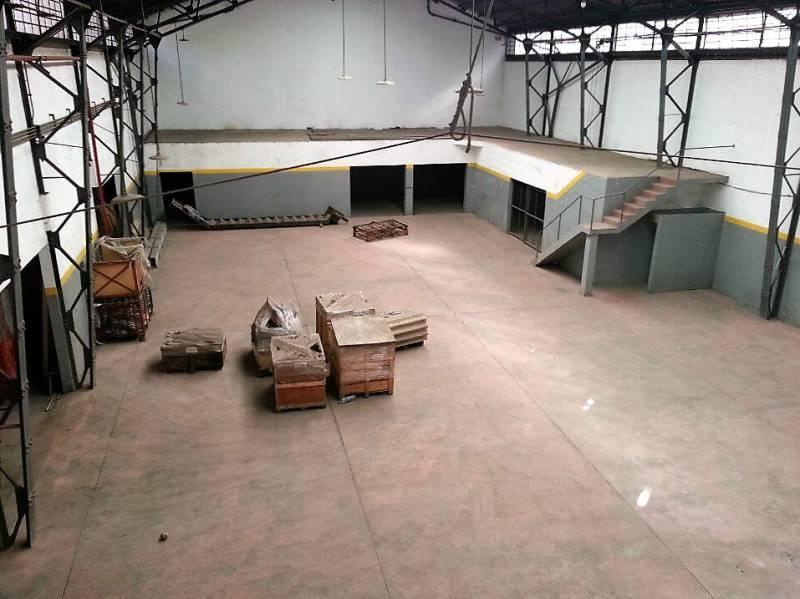 Oficina con deosito a Estrenar de 2500 m2 en Alquiler en