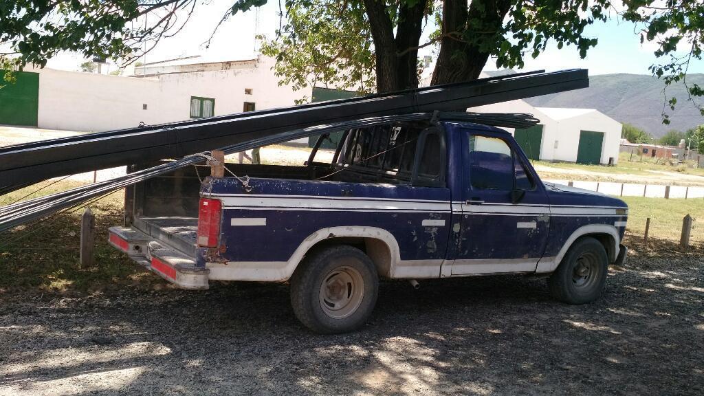 Vendo corralón en zona sur en la isla por ruta 26 exelente ubicación sobre ruta