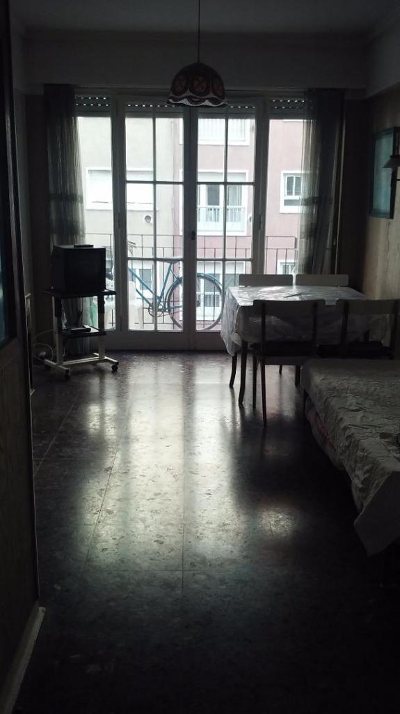 3 ambientes calle sobre Av.Colon
