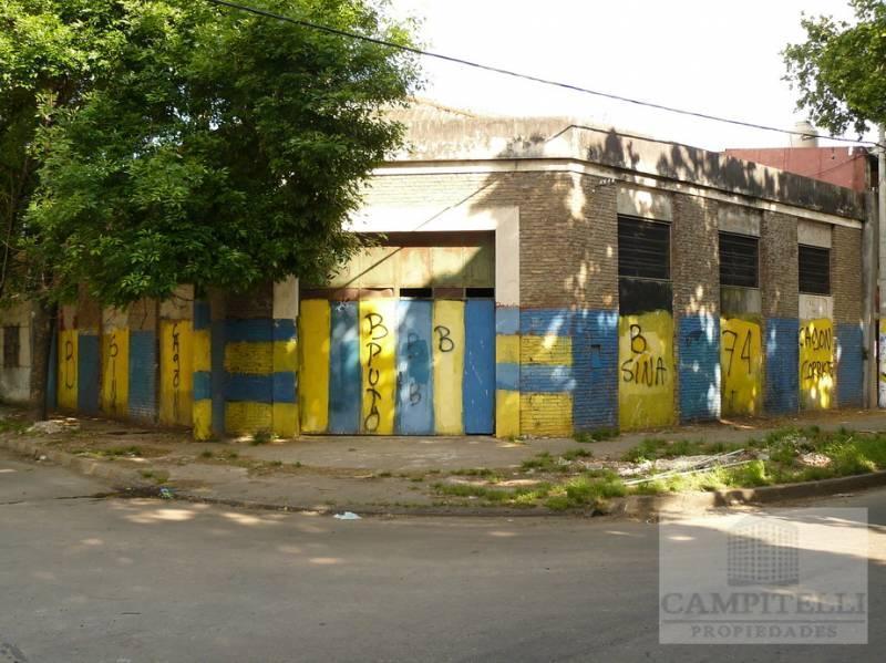 GALPON EN ESQUINA INGRESO CAMIONES