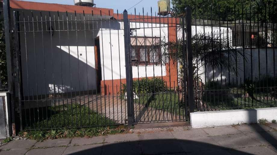 Casa en alquiler en Villa Dominico