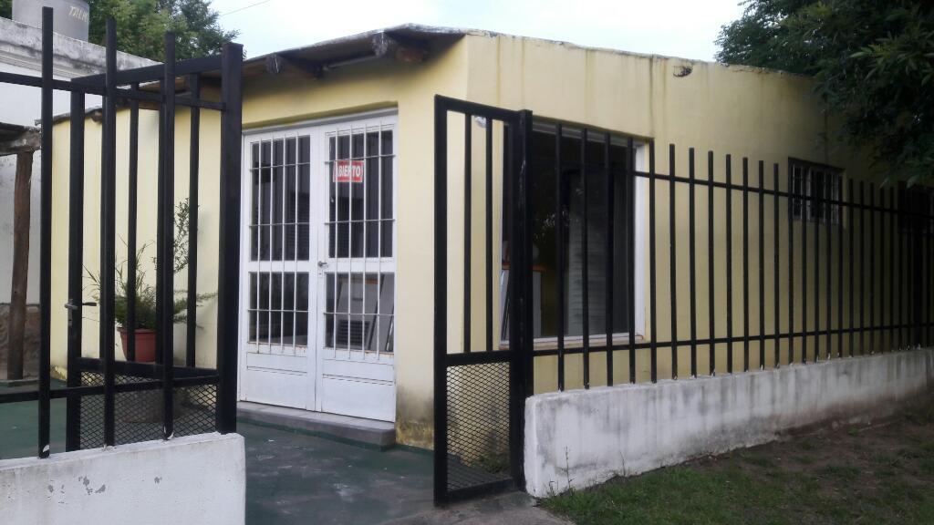 Local Comercial de Alquila. Y Se Vende Fondo de Comercio