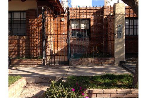 Casa en venta Barrio privado guaymallen