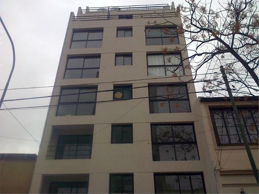 Edificio/deposito superf 4.500 m2 lote de 50 x 32 total 1600 m2 once cap fed