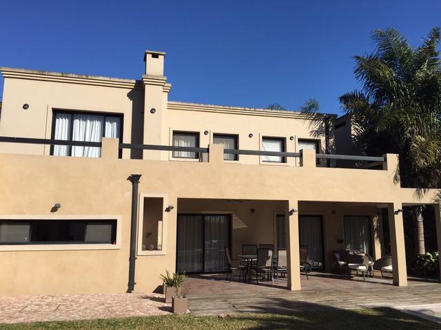 Casa en Alquiler en ,  $ 22500