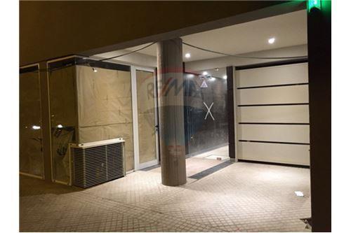 Venta cochera montevideo al 400