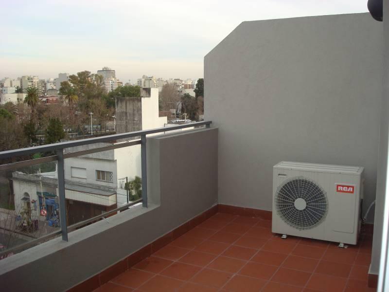 1 Ambiente A EStrenar con Balcón Terraza y Cochera Fija Cubierta