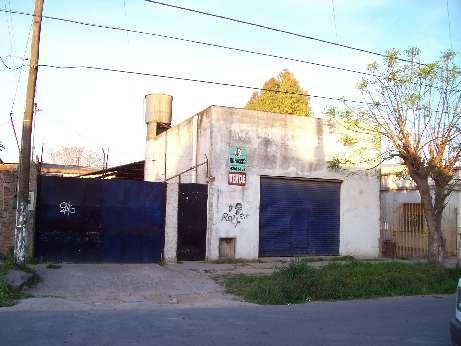 Local con Vivienda en venta en  Oeste